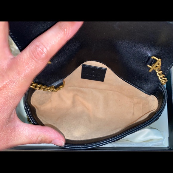 GG Marmont matelassé leather super mini bag - Picture 6 of 11